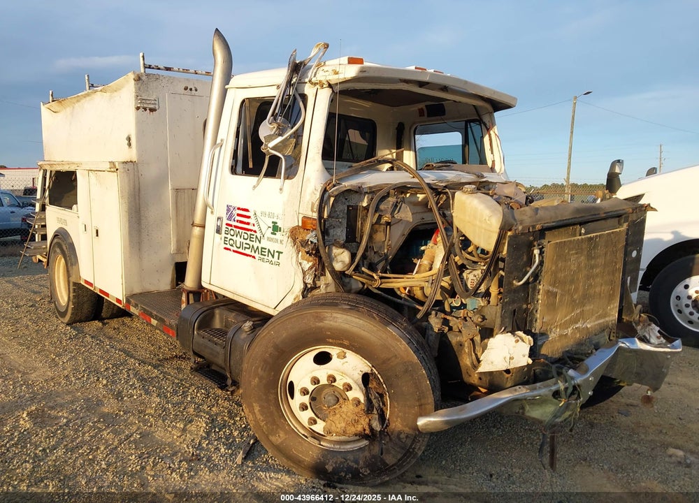 2001 INTERNATIONAL 4000 4700 VIN: 1HTSCAAM81H387328