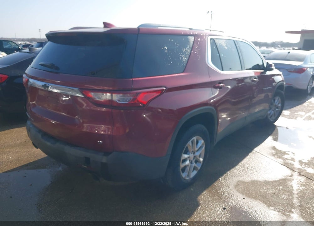 2018 CHEVROLET TRAVERSE 1LT VIN: 1GNEVGKWXJJ166174