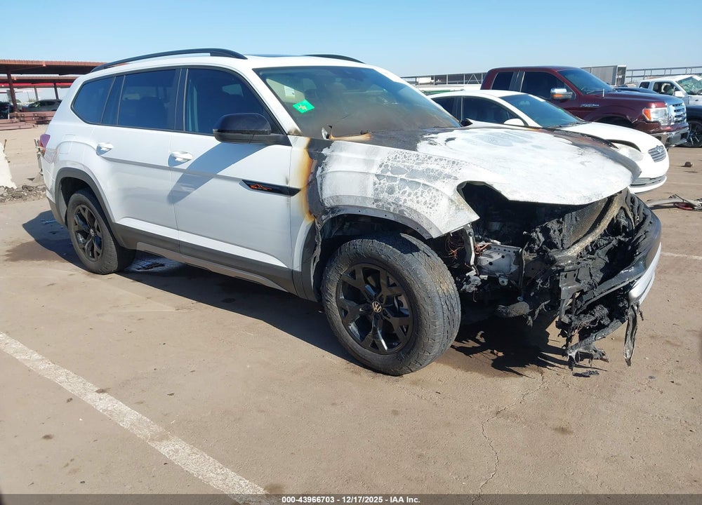 2024 VOLKSWAGEN ATLAS 2.0T PEAK EDITION SE W/TECHNOLOGY VIN: 1V2CR2CAXRC589880