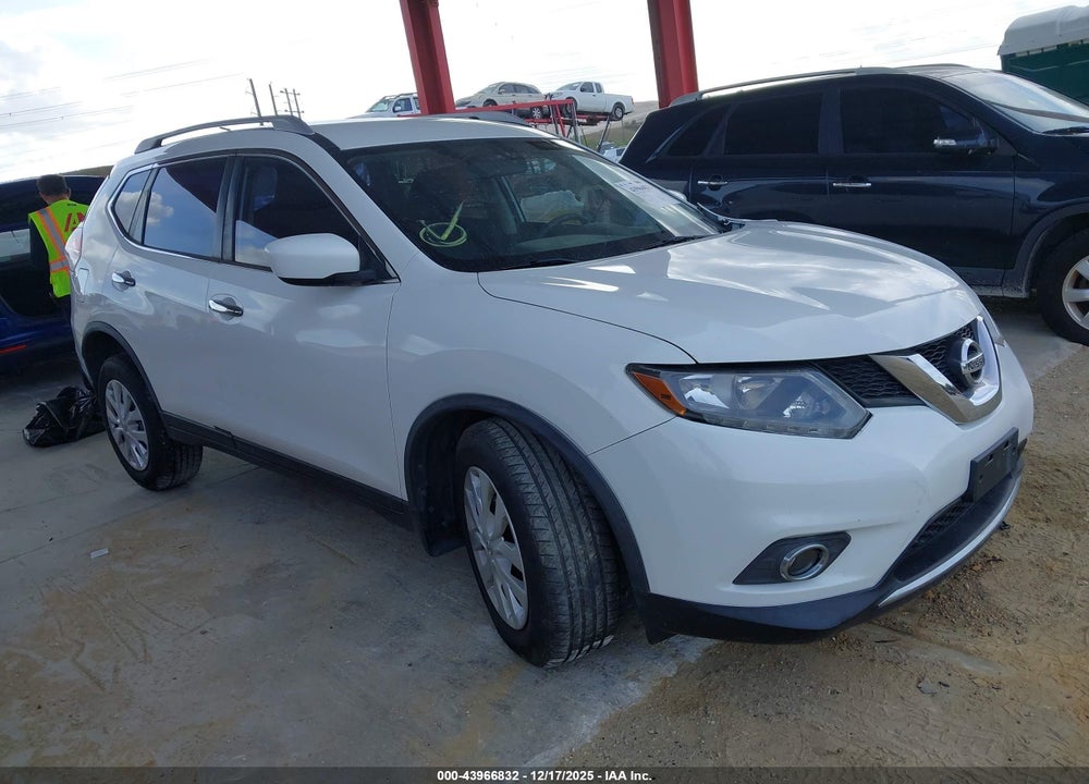 2016 NISSAN ROGUE S VIN: JN8AT2MT8GW012307