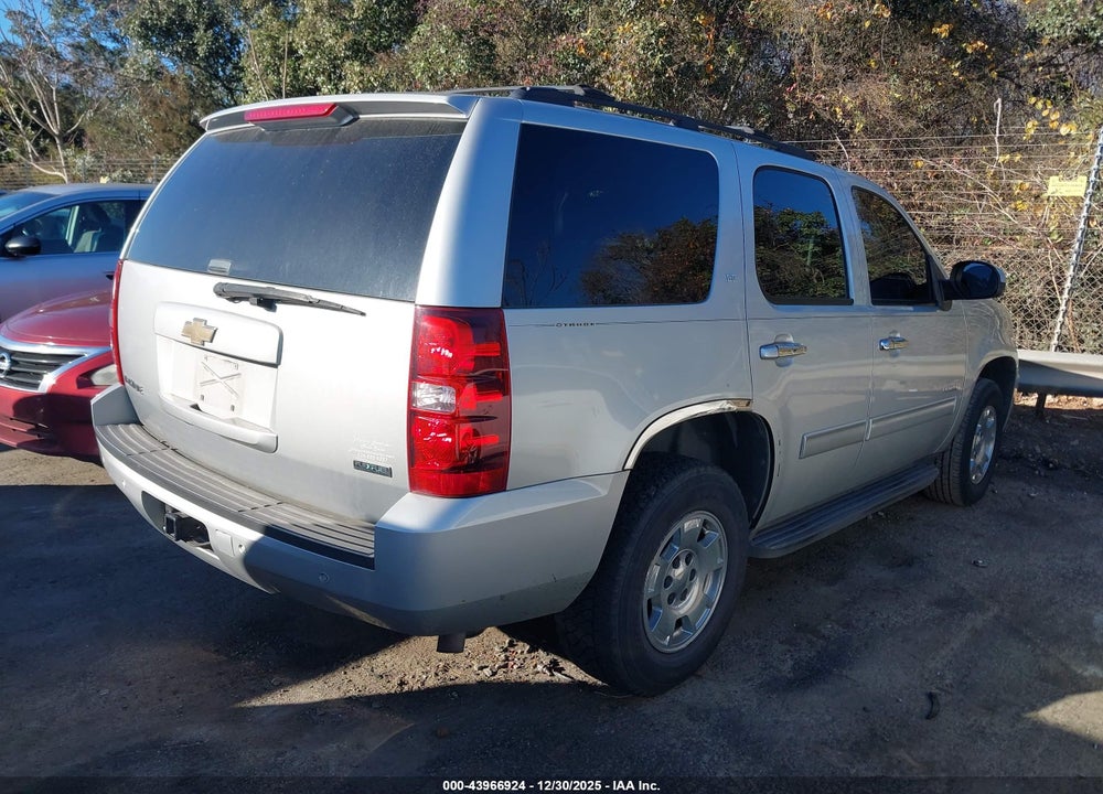 2010 CHEVROLET TAHOE LT VIN: 1GNUKBE03AR141553