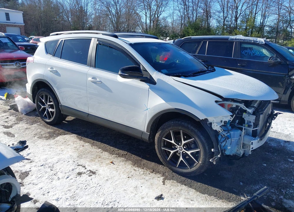 2017 TOYOTA RAV4 SE VIN: JTMJFREV8HJ170382