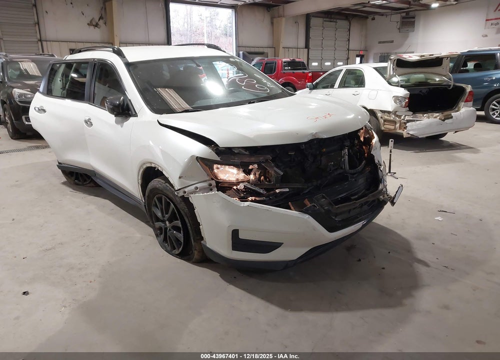 2018 NISSAN ROGUE SV VIN: 5N1AT2MV7JC826806