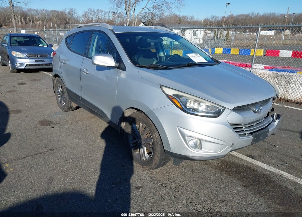 2014 HYUNDAI TUCSON SE VIN: KM8JUCAG2EU869989
