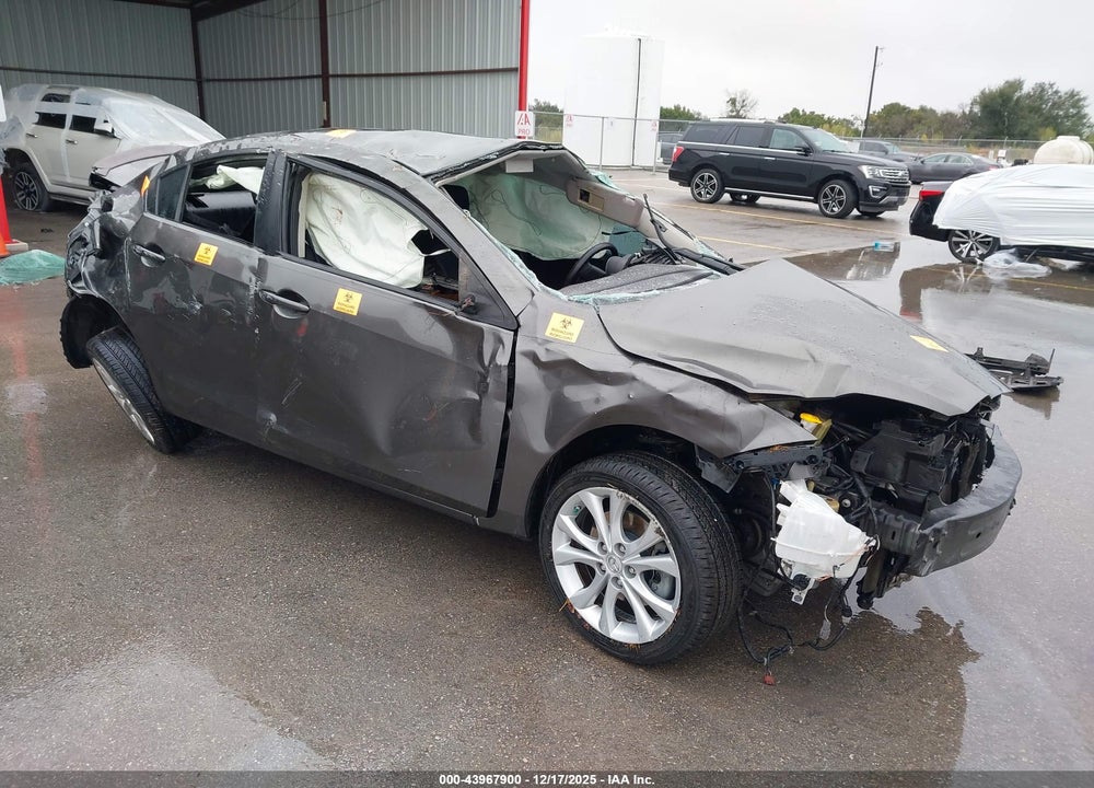 2011 MAZDA 3 VIN: JM1BL1U59B1435270