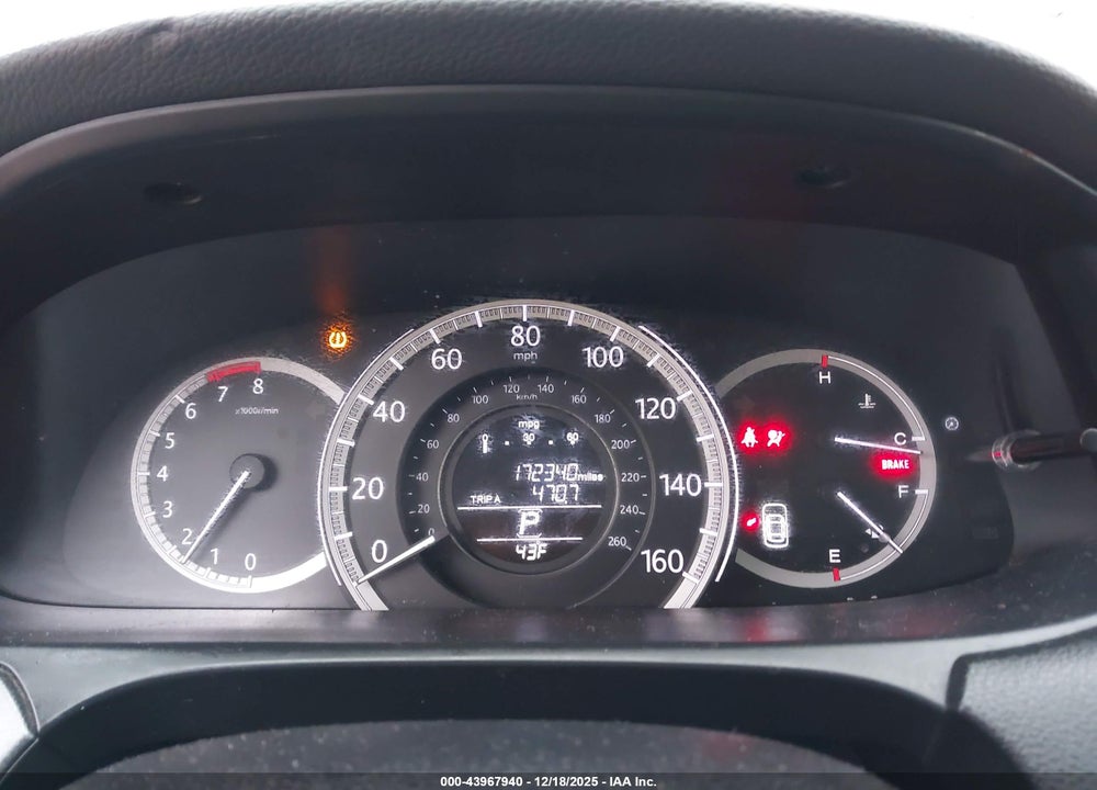 2013 HONDA ACCORD LX VIN: 1HGCR2F30DA168013