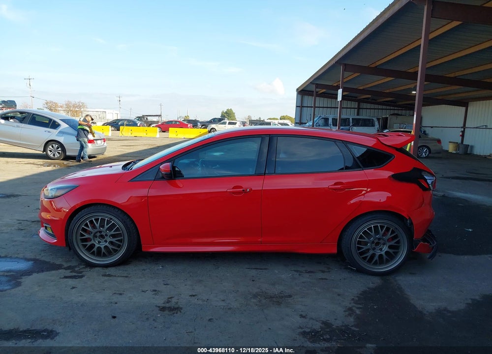 2015 FORD FOCUS ST VIN: 1FADP3L90FL324927