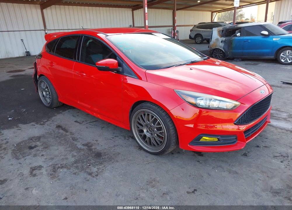 2015 FORD FOCUS ST VIN: 1FADP3L90FL324927