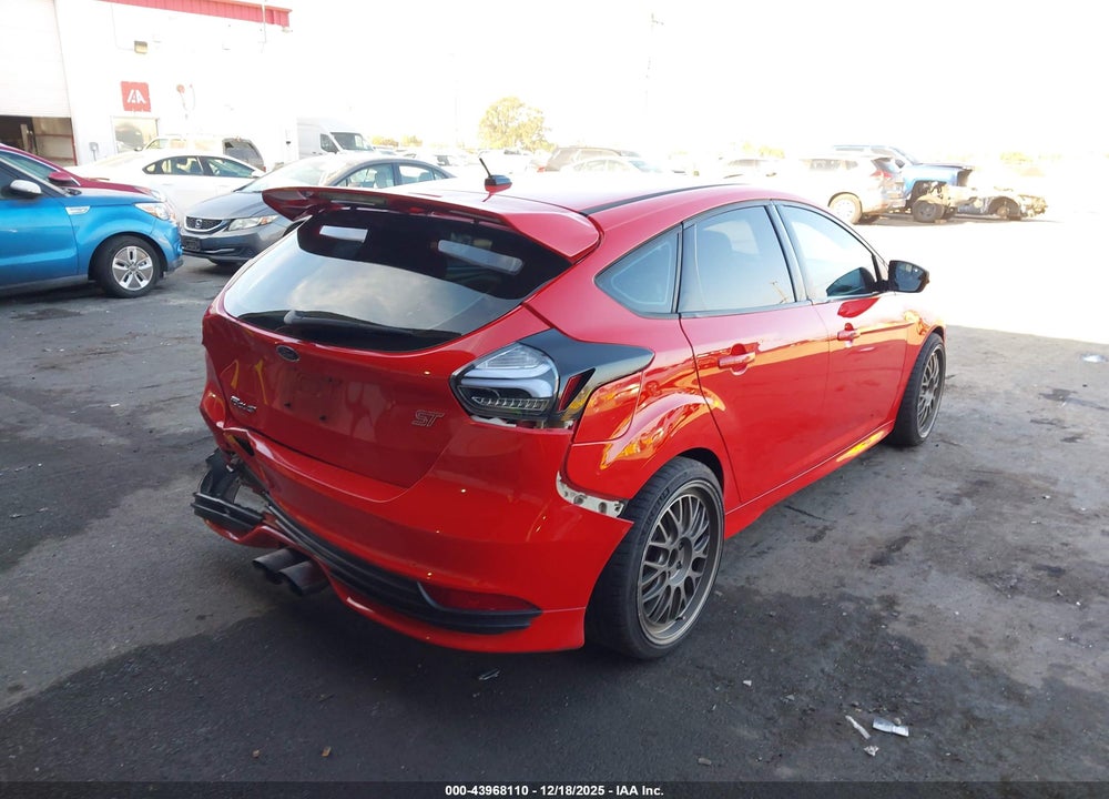 2015 FORD FOCUS ST VIN: 1FADP3L90FL324927