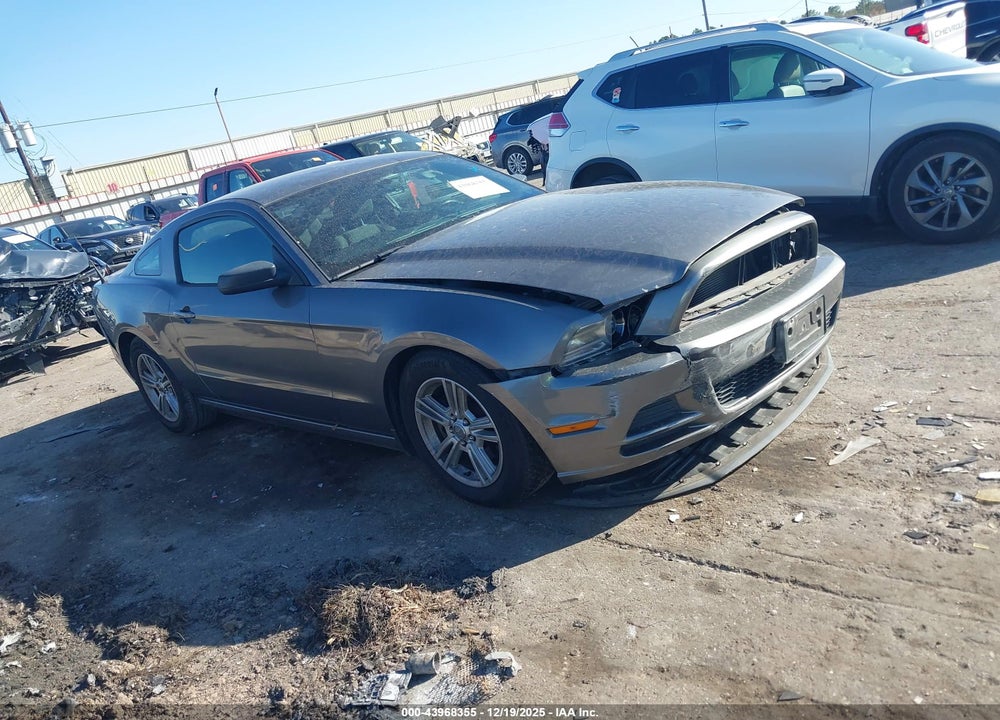 2014 FORD MUSTANG V6 VIN: 1ZVBP8AM9E5254303