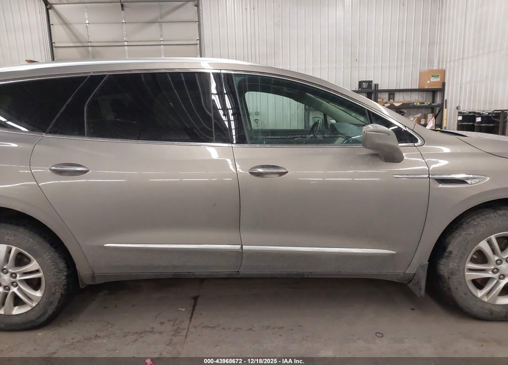 2018 BUICK ENCLAVE ESSENCE VIN: 5GAEVAKW5JJ228197