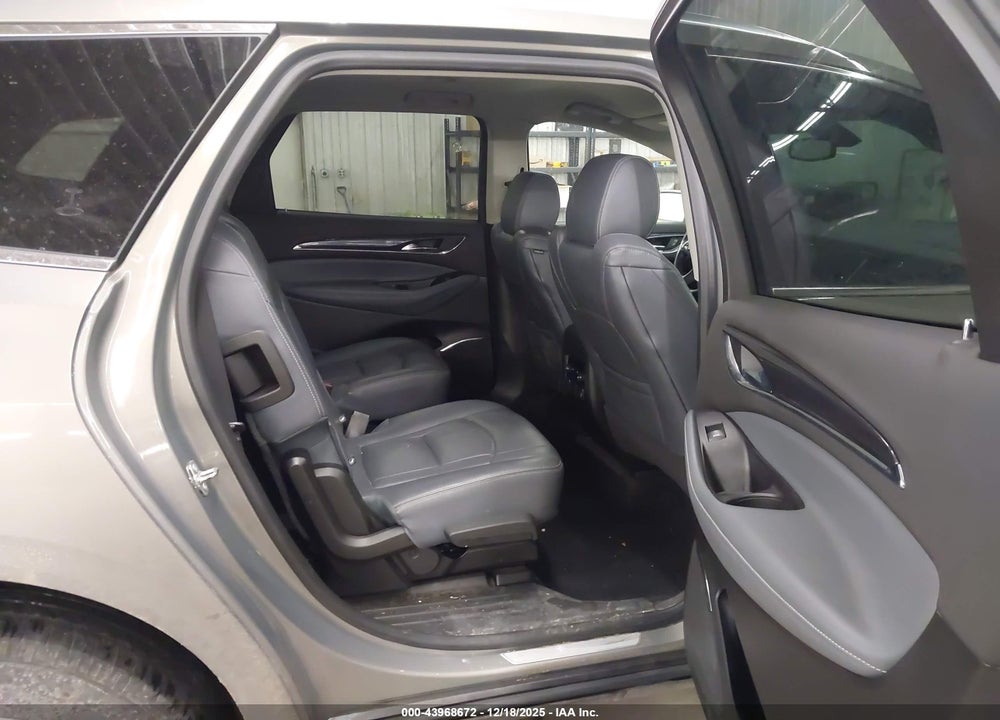 2018 BUICK ENCLAVE ESSENCE VIN: 5GAEVAKW5JJ228197