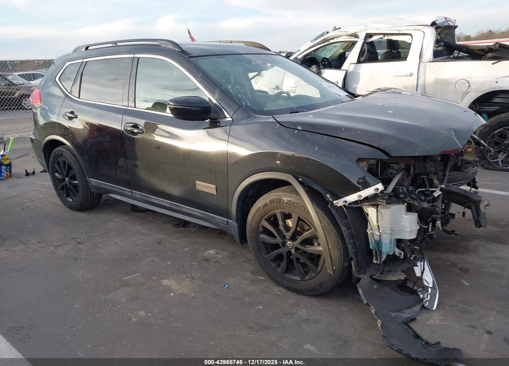2017 NISSAN ROGUE SV VIN: 5N1AT2MT1HC754543