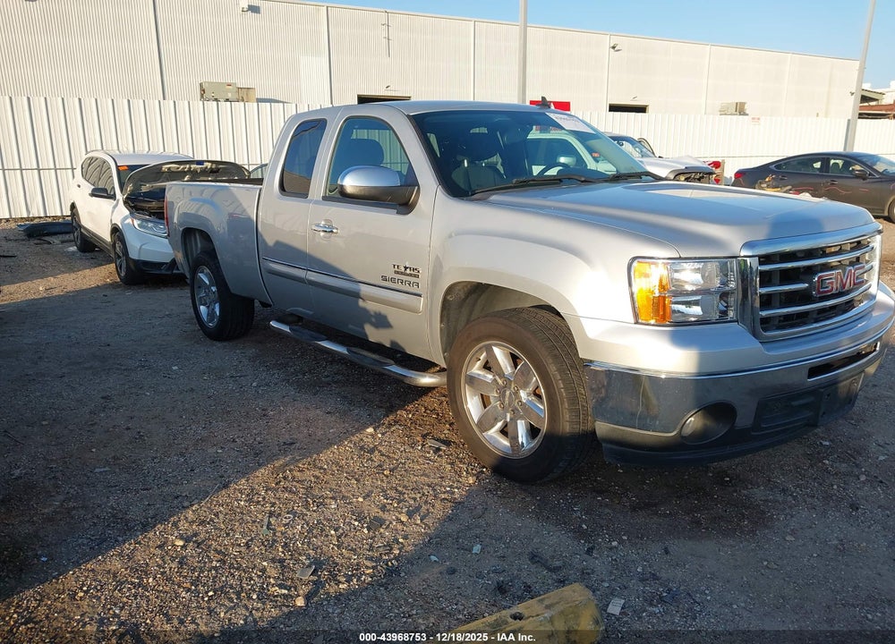 2013 GMC SIERRA 1500 SLE VIN: 1GTR1VE04DZ269520
