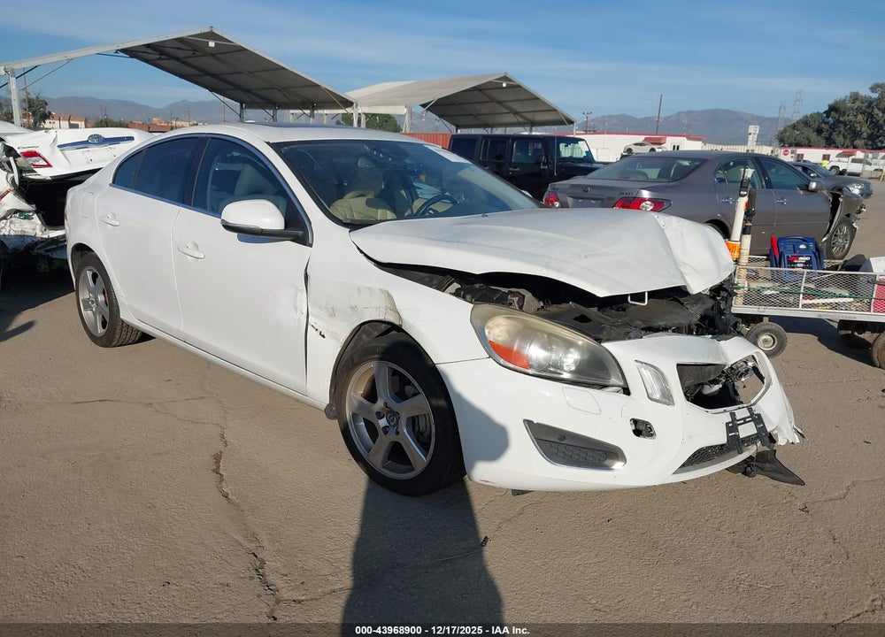2013 VOLVO S60 T5 PLATINUM VIN: YV1612FH8D2201116