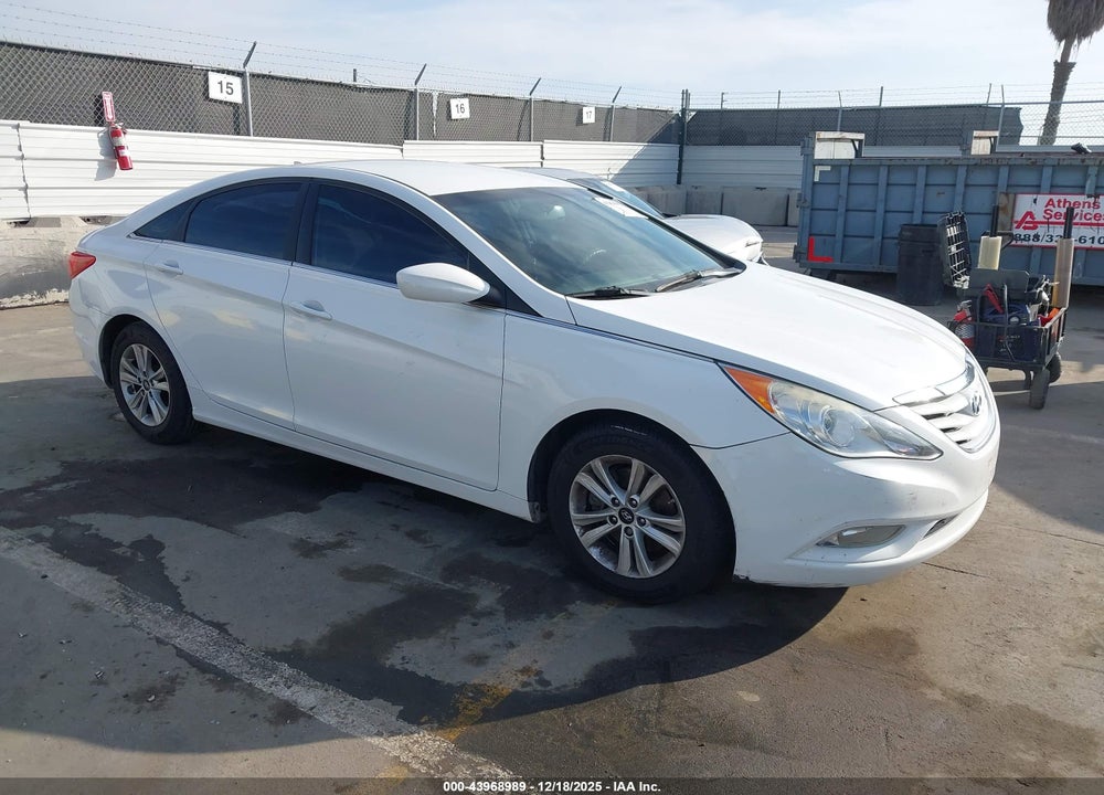 2013 HYUNDAI SONATA GLS VIN: 5NPEB4ACXDH731883