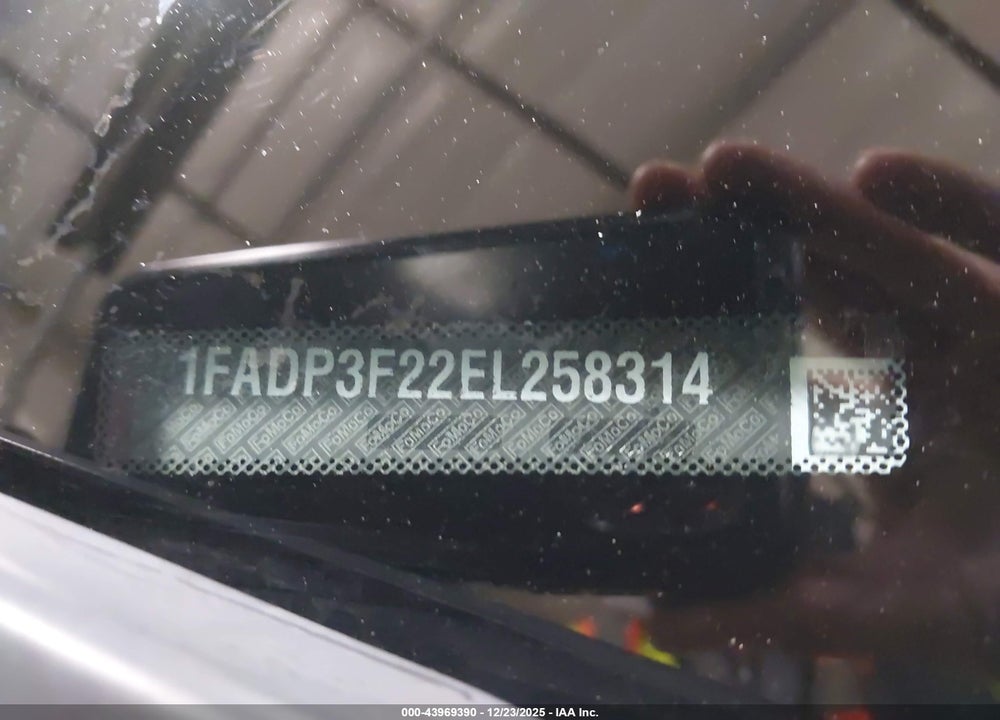 2014 FORD FOCUS SE VIN: 1FADP3F22EL258314