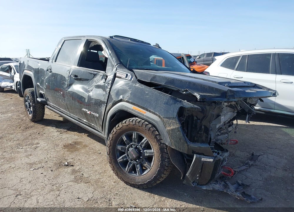 2026 GMC SIERRA 2500HD , STANDARD BED, AT4, 4WD VIN: 1GT4UPEY1TF115110