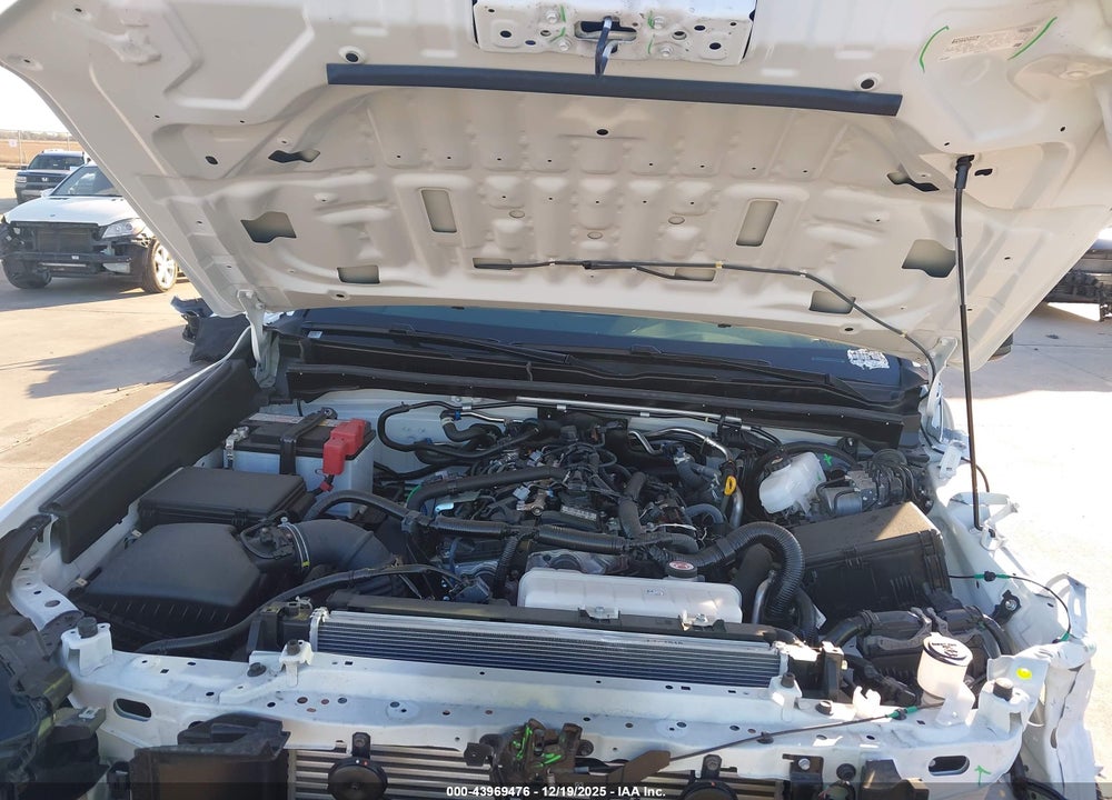 2025 TOYOTA 4RUNNER SR5 VIN: JTEVA5BR7S5010828