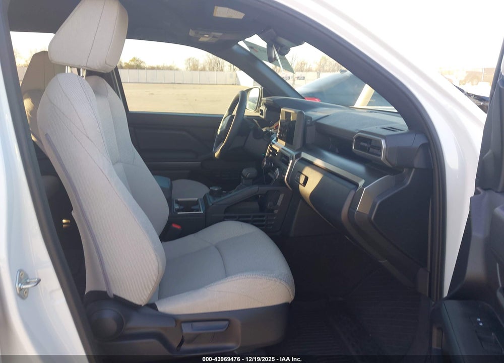2025 TOYOTA 4RUNNER SR5 VIN: JTEVA5BR7S5010828