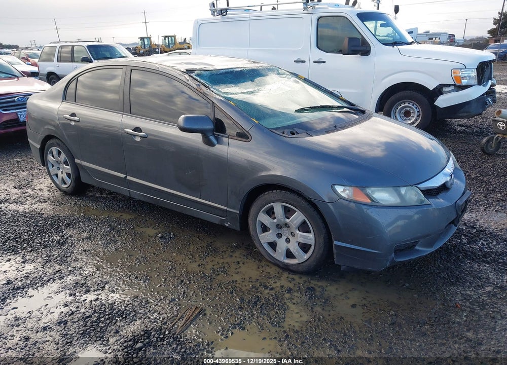 2010 HONDA CIVIC LX VIN: 2HGFA1F53AH321173