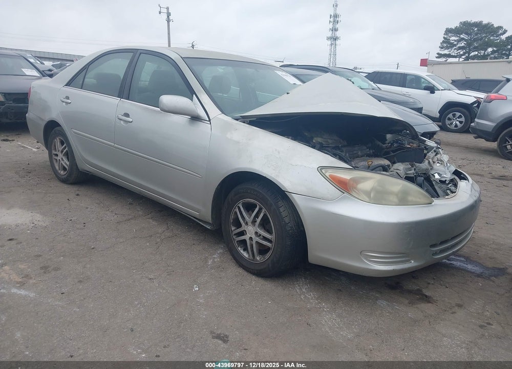 2002 TOYOTA CAMRY LE VIN: JTDBE32K220080561