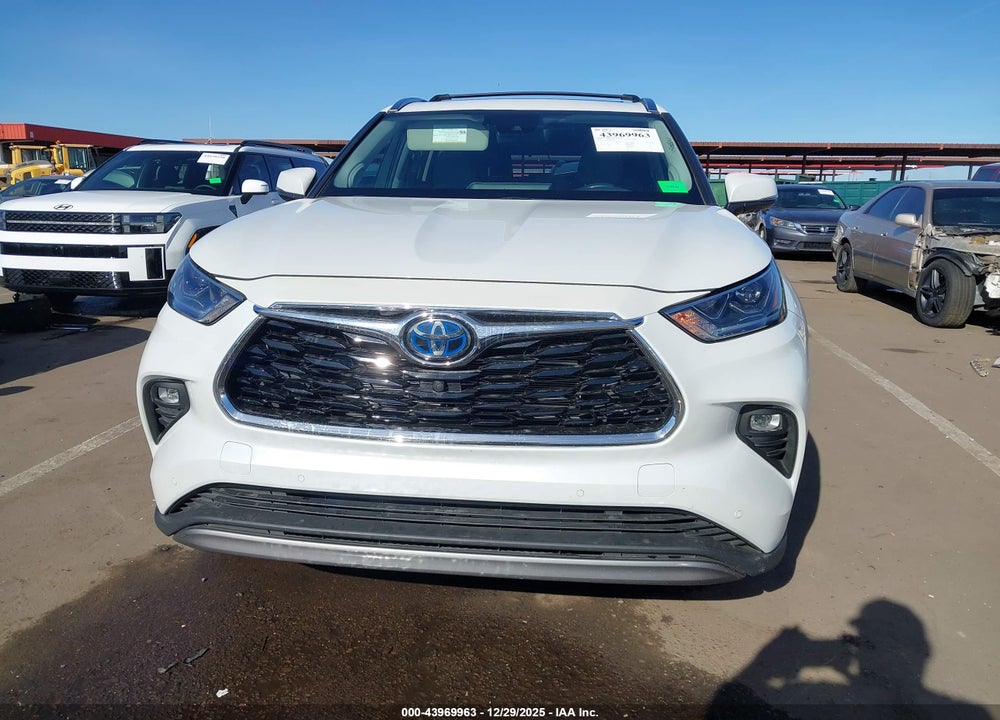 2022 TOYOTA HIGHLANDER HYBRID PLATINUM VIN: 5TDFARAH9NS012863