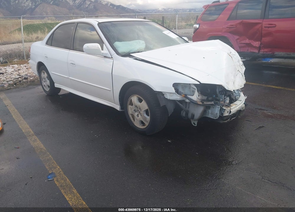2002 HONDA ACCORD 3.0 EX VIN: 1HGCG165X2A007957
