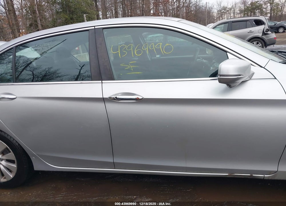 2013 HONDA ACCORD EX VIN: 1HGCR2F74DA023172