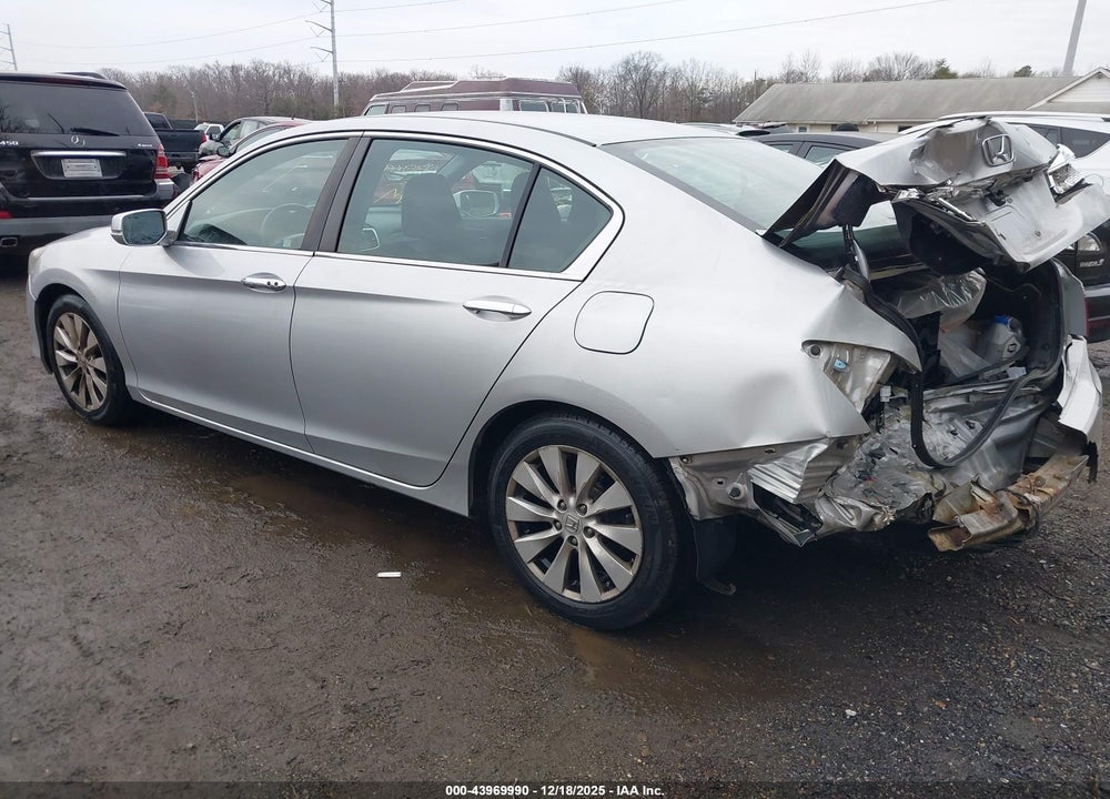 2013 HONDA ACCORD EX VIN: 1HGCR2F74DA023172