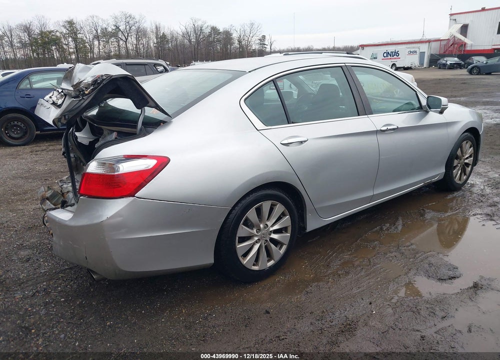 2013 HONDA ACCORD EX VIN: 1HGCR2F74DA023172
