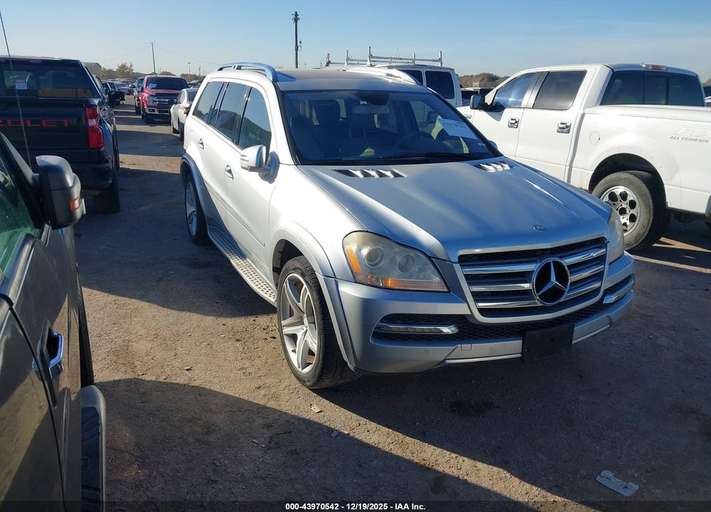 2011 MERCEDES-BENZ GL 550 4MATIC VIN: 4JGBF8GE5BA656520