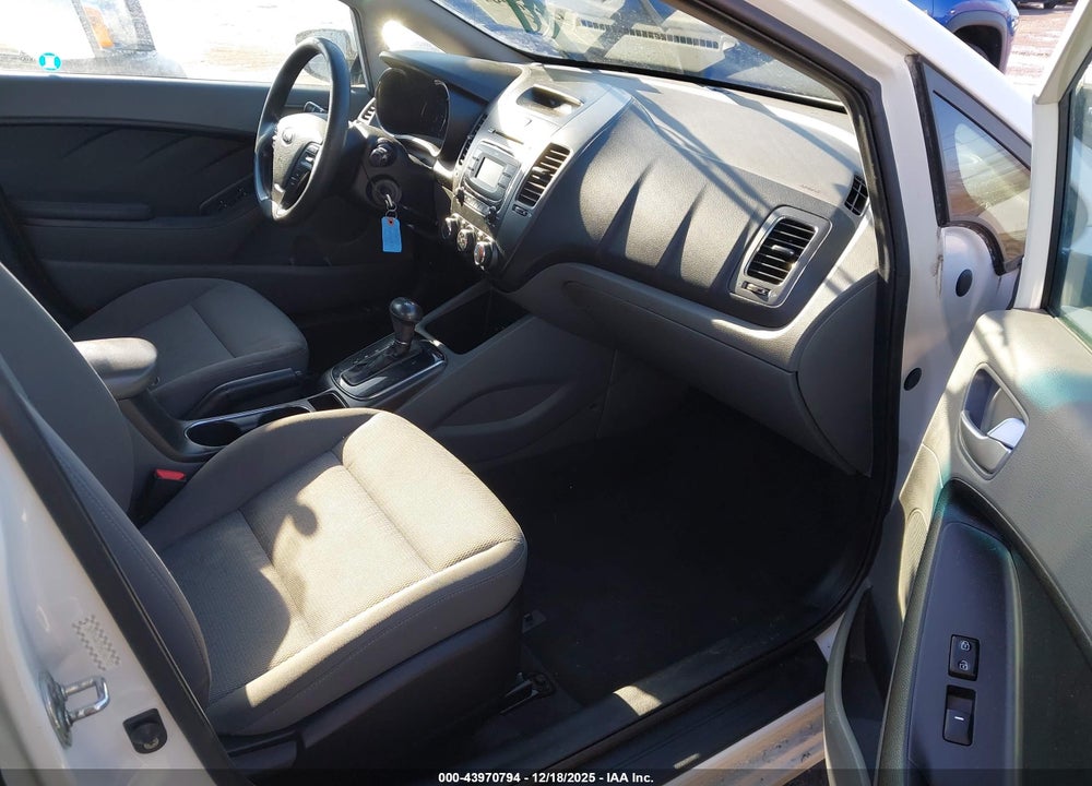 2017 KIA FORTE LX VIN: 3KPFK4A70HE046793