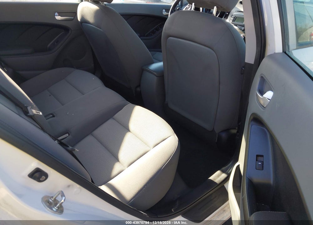 2017 KIA FORTE LX VIN: 3KPFK4A70HE046793