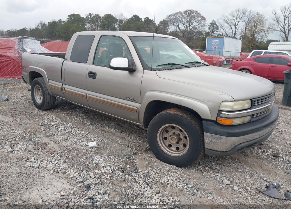 2002 CHEVROLET SILVERADO 1500 LT VIN: 2GCEK19T521174222