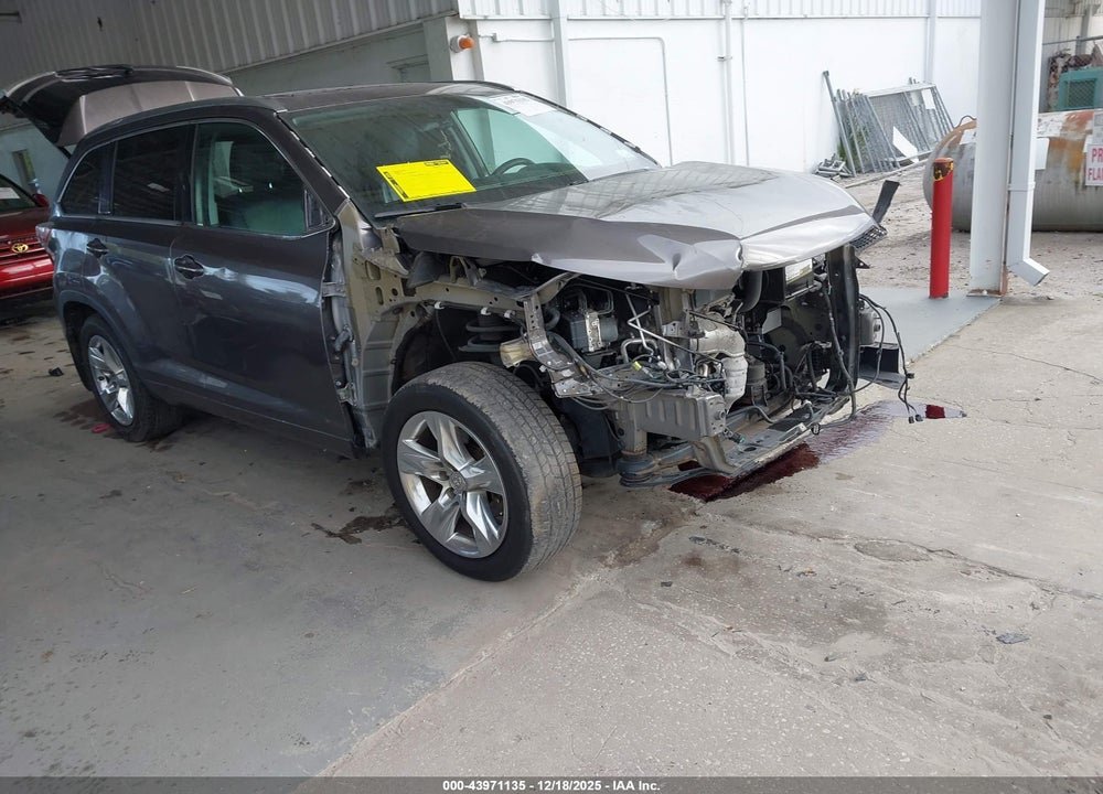 2014 TOYOTA HIGHLANDER LIMITED PLATINUM V6 VIN: 5TDDKRFHXES023402