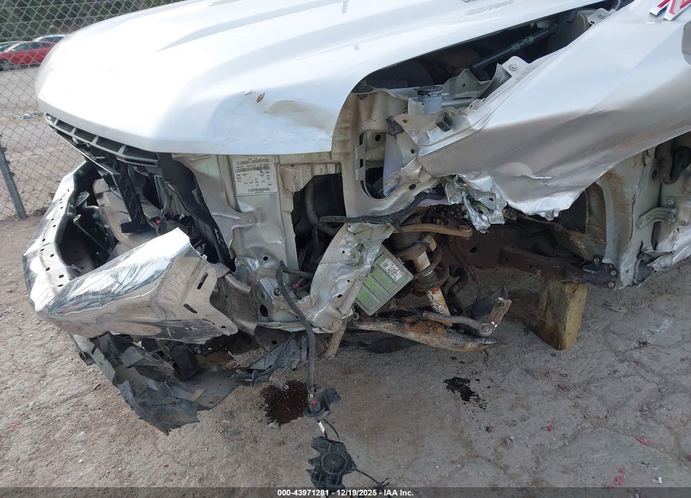 2020 CHEVROLET SILVERADO 1500 4WD  SHORT BED LT VIN: 3GCUYDETXLG286606