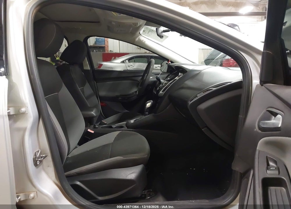2013 FORD FOCUS SE VIN: 1FADP3F22DL325914