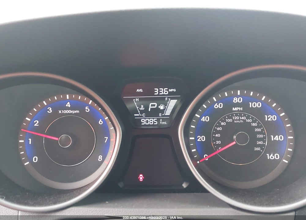 2014 HYUNDAI ELANTRA SE VIN: KMHDH4AE5EU142139
