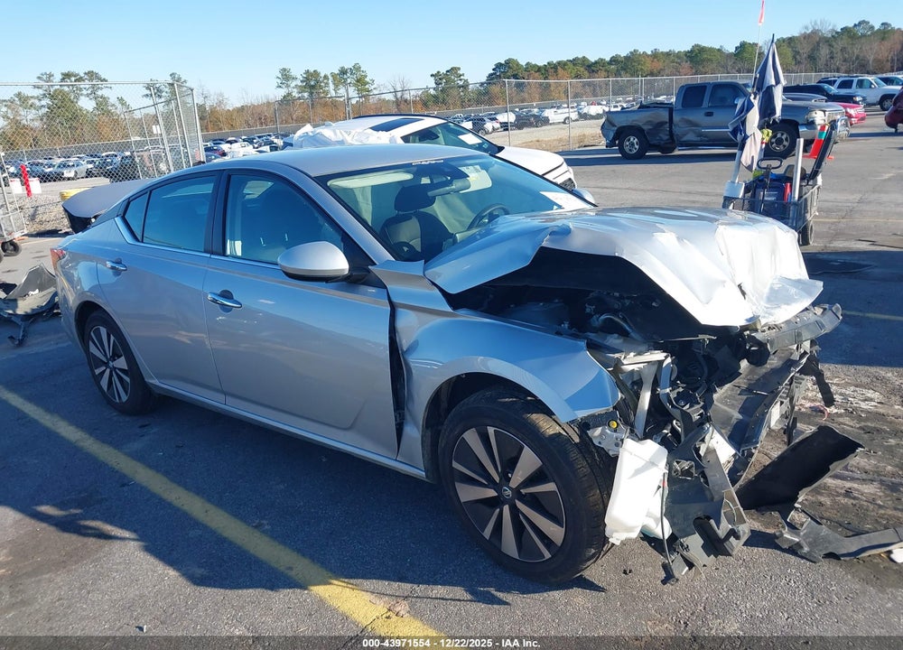 2022 NISSAN ALTIMA SV FWD VIN: 1N4BL4DV3NN382862