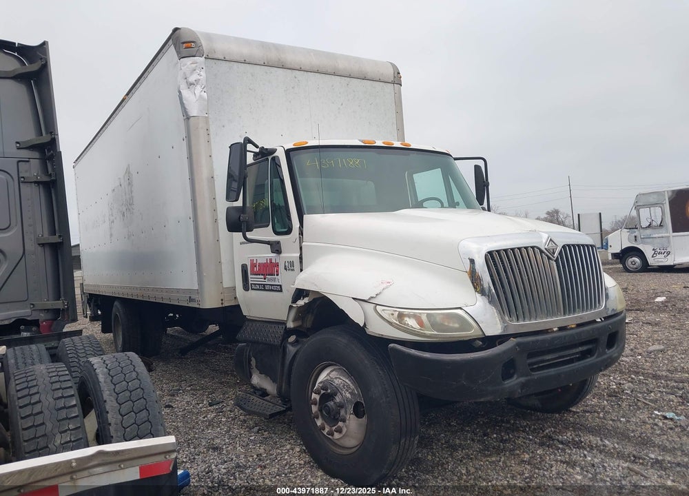 2006 INTERNATIONAL 4000 4200 VIN: 1HTMPAFM46H224978