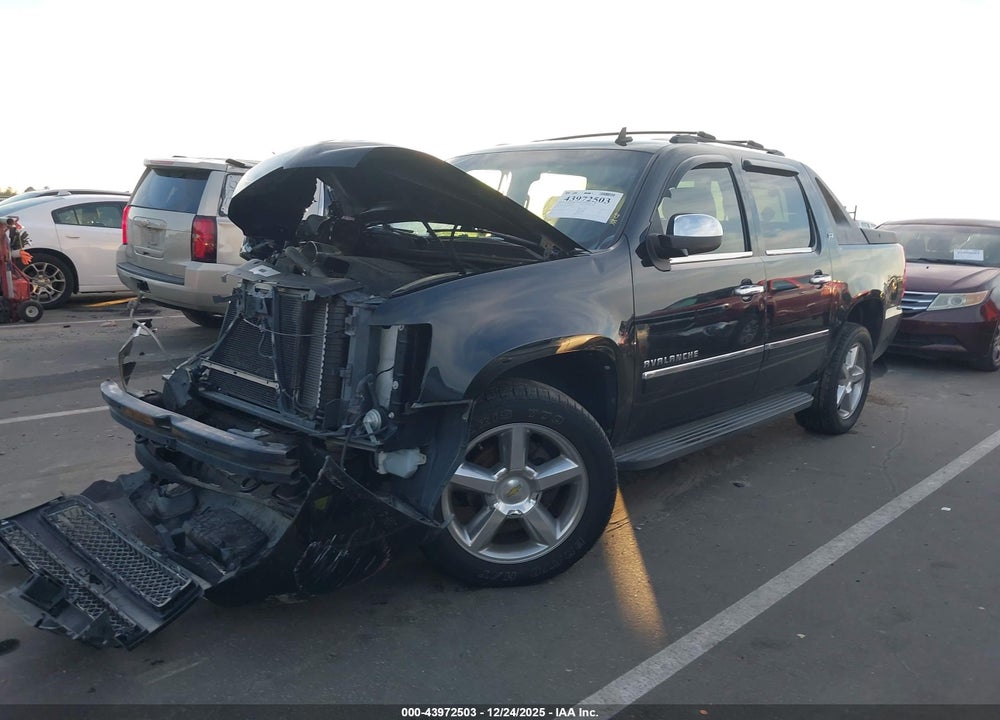 2011 CHEVROLET AVALANCHE 1500 LTZ VIN: 3GNTKGE31BG108989