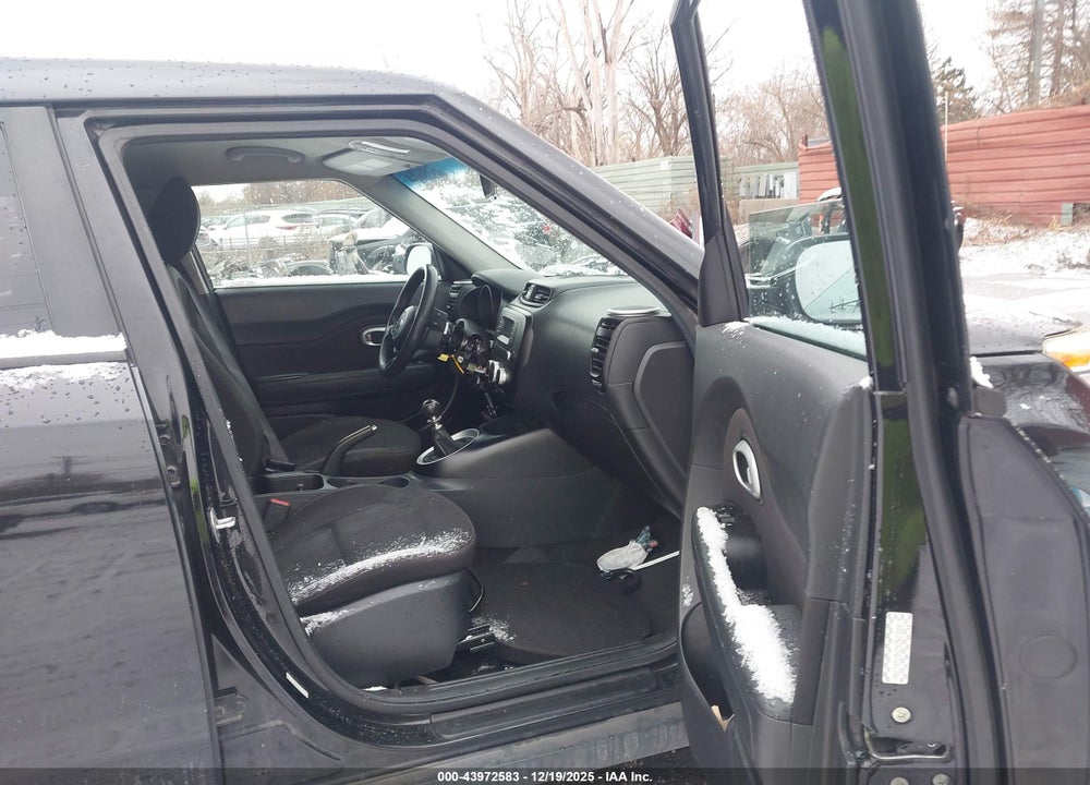 2016 KIA SOUL VIN: KNDJN2A26G7242746