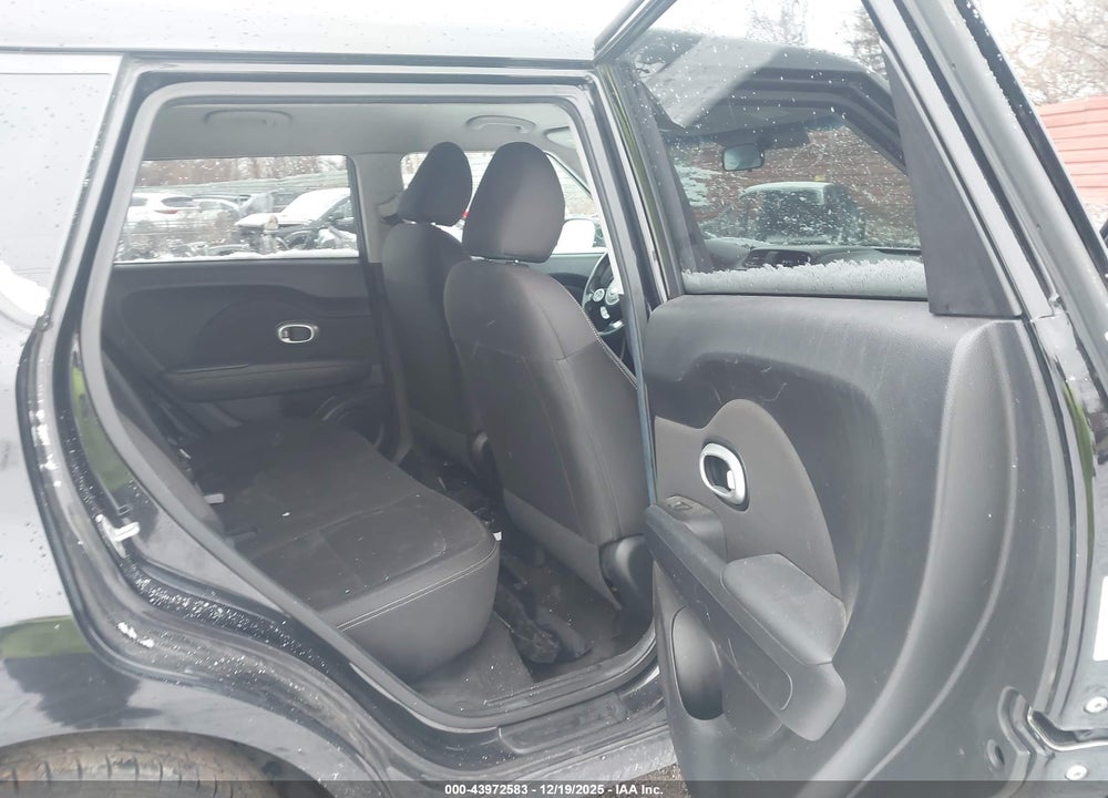 2016 KIA SOUL VIN: KNDJN2A26G7242746