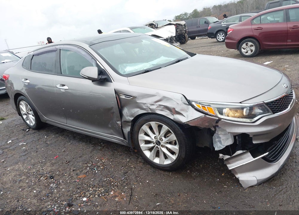 2016 KIA OPTIMA EX VIN: 5XXGU4L32GG106149