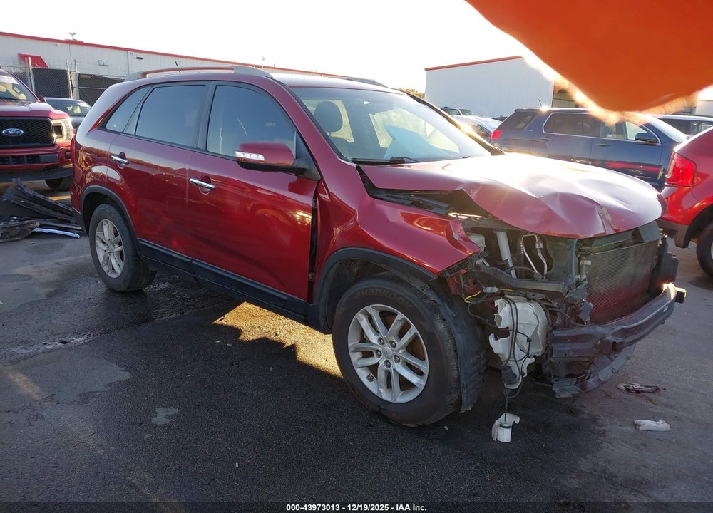 2015 KIA SORENTO LX V6 VIN: 5XYKT4A73FG609492
