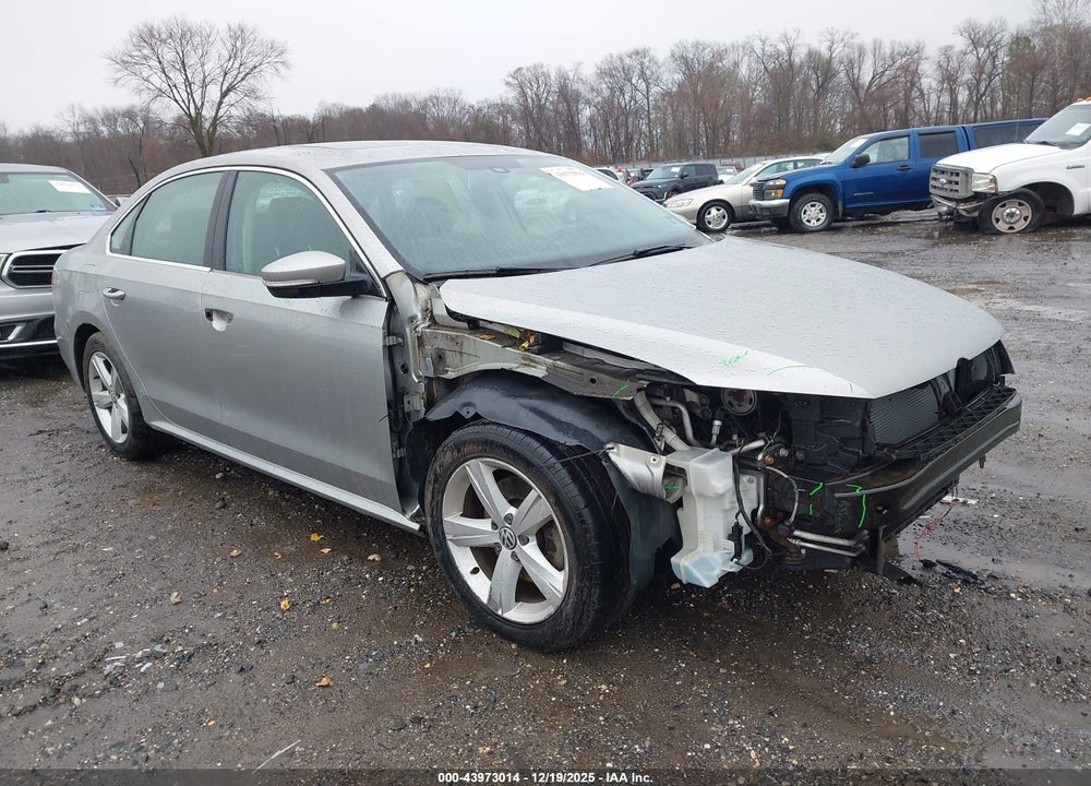 2013 VOLKSWAGEN PASSAT 2.5L SE VIN: 1VWBP7A36DC010409