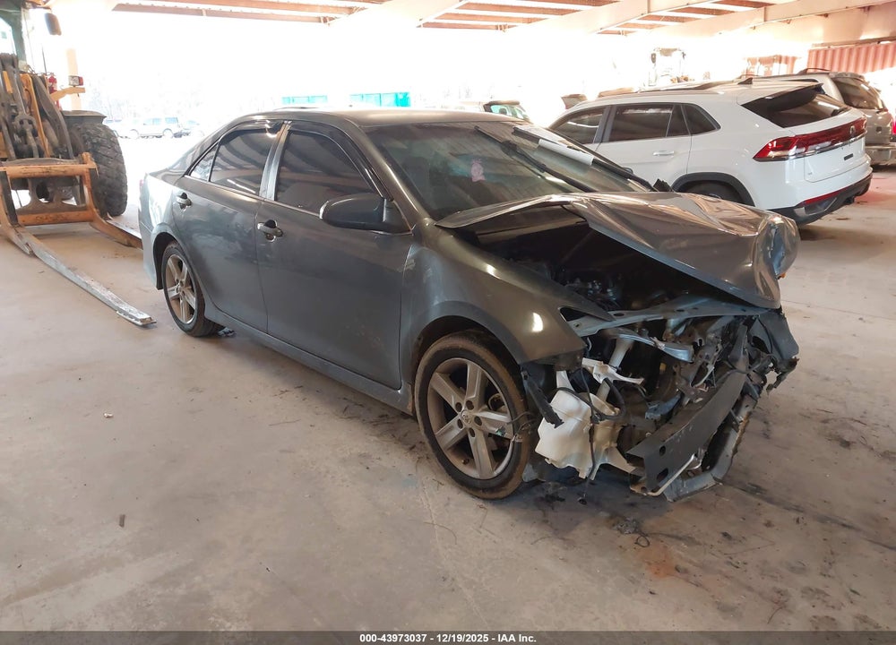 2012 TOYOTA CAMRY SE VIN: 4T1BF1FK8CU071204