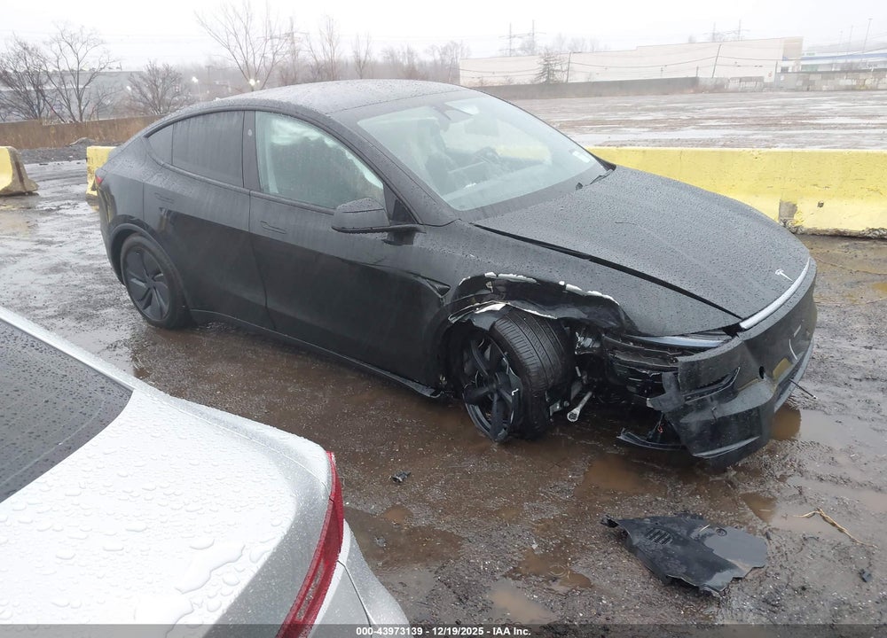 2026 TESLA MODEL Y LONG RANGE LAUNCH SERIES/PREMIUM ALL-WHEEL DRIVE VIN: 7SAYGDEE3TA588119