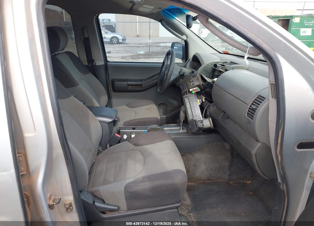 2005 NISSAN XTERRA S VIN: 5N1AN08U25C601523